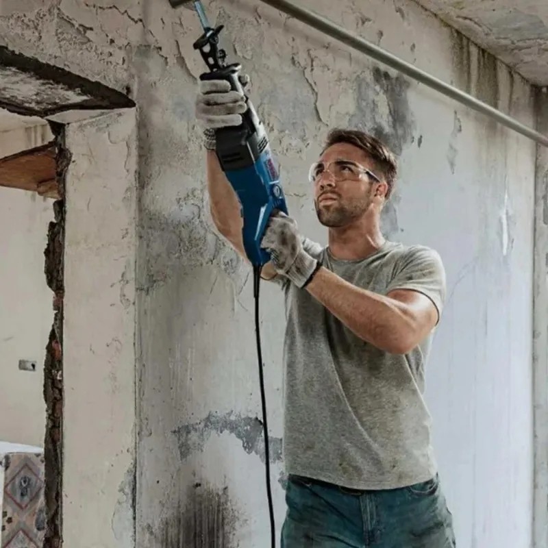 Пила сабельная Bosch GSA 120 06016B1020 Пила сабельная Bosch GSA 120 06016B1020